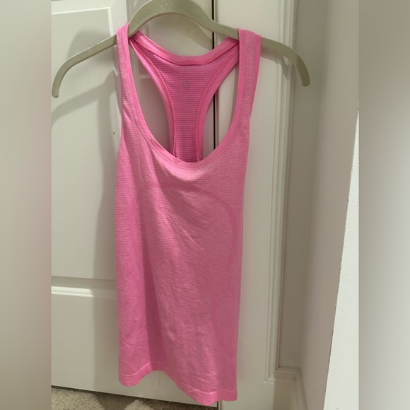 Lululemon Swiftly Tech Racerback 2.0 in Dark Prism Pink - Picture 4 of 5